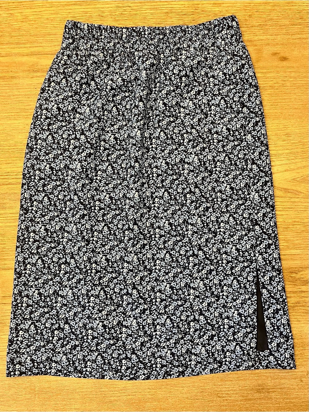 J.CREW Women's Pull On Midi Skirt Size S Navy Blue White Floral Lined w/Slit